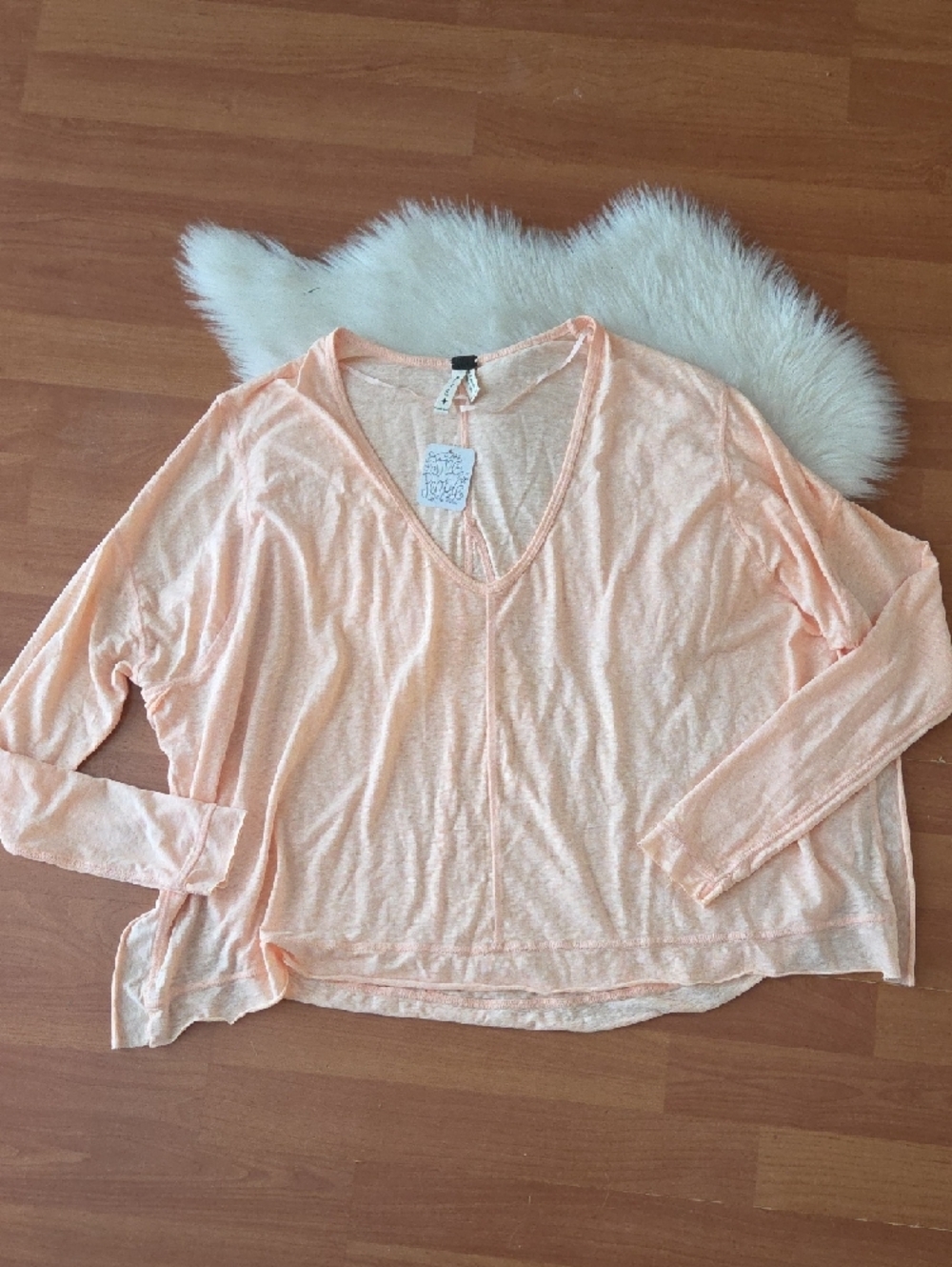 NWT Free People We The Free Light Peach V-Neck Long Sleeve Oversized  Top Small